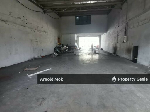 1.5 Storey Terrace Factory at Senai Idaman for Rent