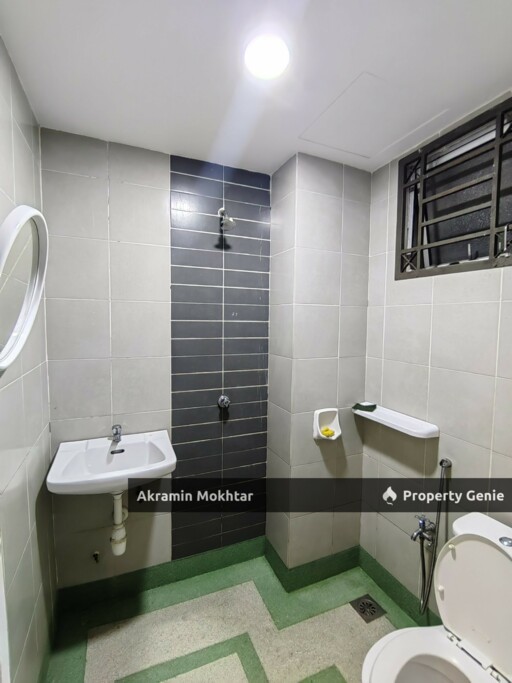 RENOVATED & 2 PARKING | PANGSAPURI DAMAI SEKSYEN 25 SHAH ALAM
