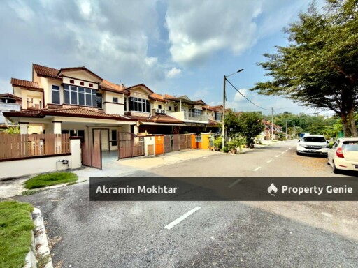 FACING OPEN, END LOT & RENOVATED | 2 Storey Terrace Vista Hill Bandar Mahkota Cheras, Cheras Selangor