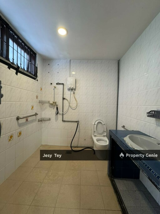 Taman Tasek Double Storey House for Rent (Preferred Chinese)