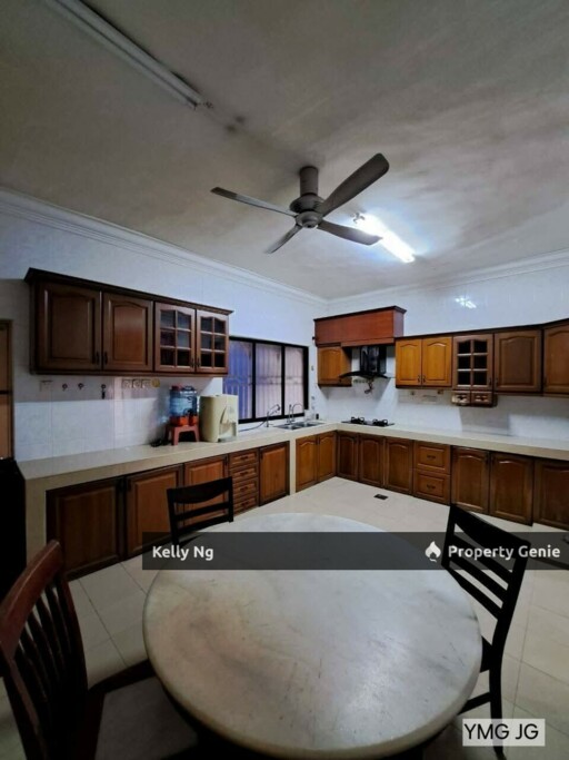 Double Sty Renovated Good Condition House At Klang Utama For Sale