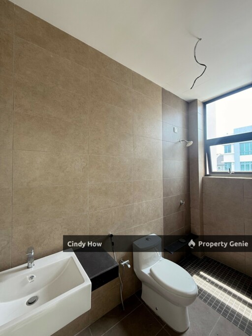8 Residence Superlink For Sale