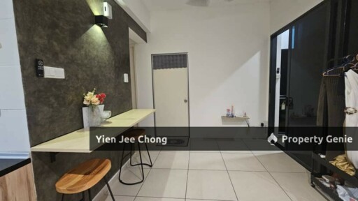 Room to Rent Reizz Residence