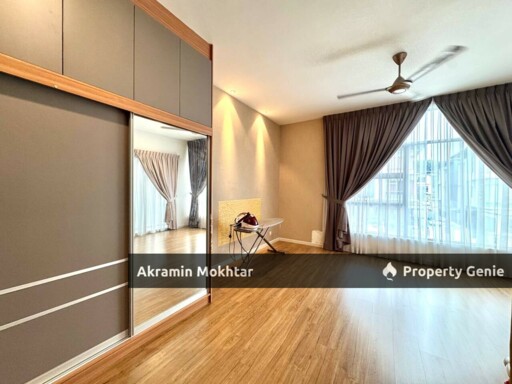 Freehold & Renovated | 2-STOREY TERRACE Parkfield Residences TROPICANA HEIGHTS, KAJANG