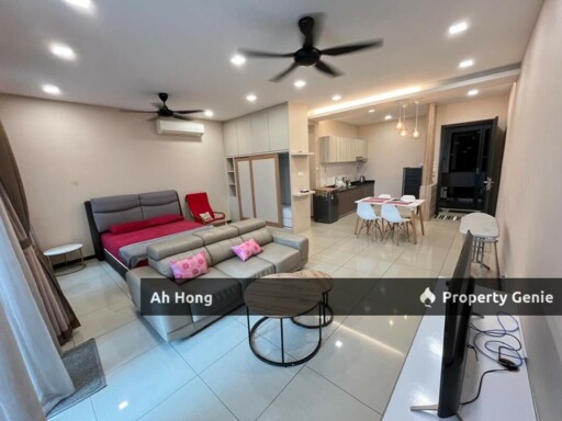 Taman Molek / Molek Regency / Studio / Fully Furnished / Renovated
