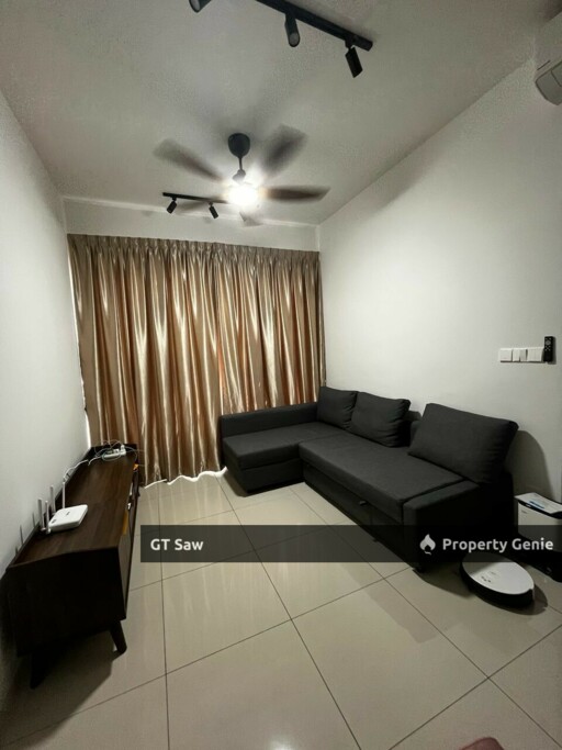 581sqft Near MRT Fully Furnished 2 R 1 B with Wifi for Rent