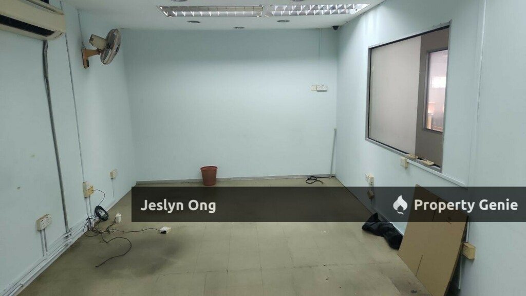 1.5 storey Semi D at Sri Yaacob, Skudai for Rent