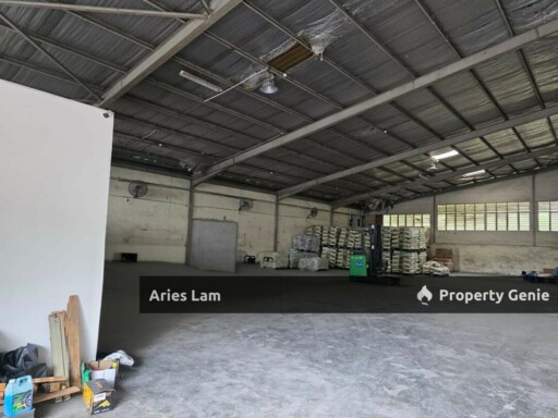 Factory @ Kawasan Perindustrian Tampoi / Near JB Town