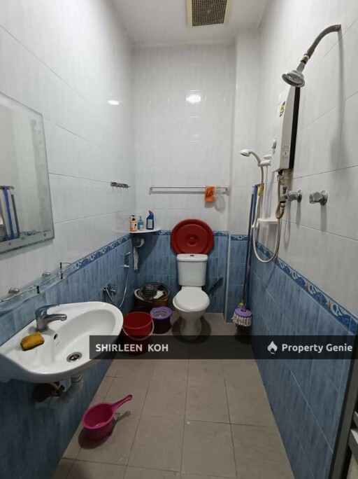 Room for rent at Taman Pelangi @ Johor Bahru