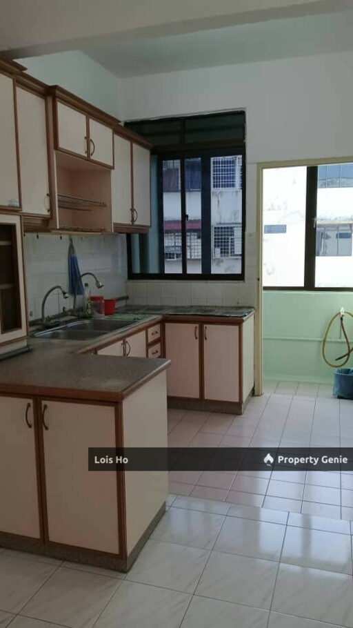 Kampung Lapan Freehold Kenanga Condo For Sale 235K