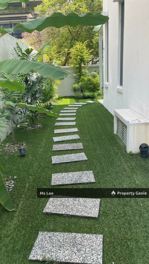 3 Storey Detached House - The Residence @ Mont Kiara -  Private Pool & Garden