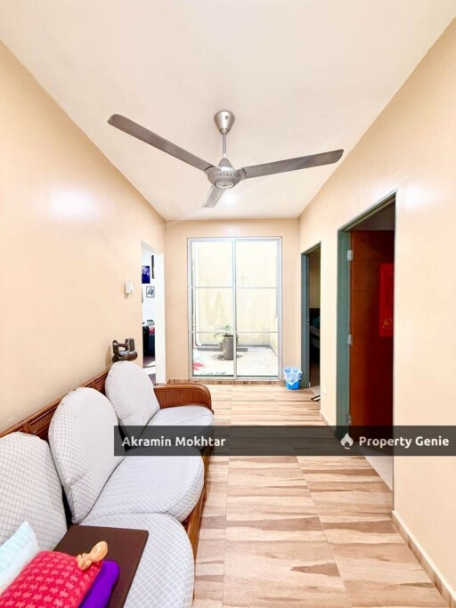 Freehold & Fully Renovated | 3 Storey Semi-D Taman Saujana Suria Kajang