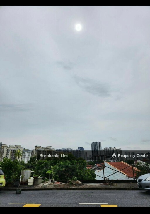 Two and a Half Storey Terrace at Changkat Sungai Ara