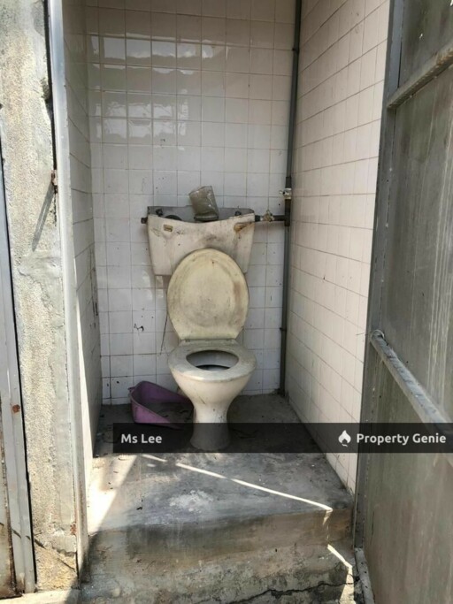 Taman Taynton View Cheras - Basement shop for store use