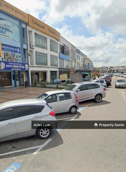 Taman Nusa Bestari 3 Storey Shoplot /Whole Block For Rent