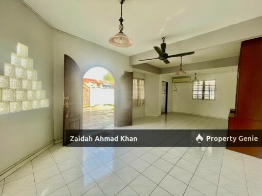 Double Storey SS 19 Subang Jaya Corner Lot Extended Hot Area For Sale