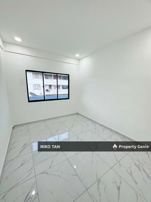 Flat 5 SEDC Air Biru with Fully Renovated For Sale