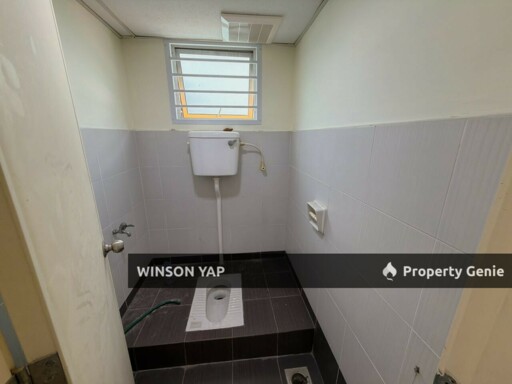 3 Storey Shop Office First Floor Taman Molek JB Fully Office Furnished