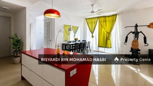 Corner Lot Unit Front & Back Facing Playground, (Corner Lot) Double Storey Terrace House Summerglades, Cyberjaya.