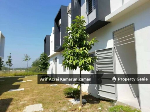 [Newly Renovated & Fully Furnished] Double Storey Terrace House @ Casa Green, Cybersouth | 3 Bedrooms | 3 Bathrooms | 1,545 sqft | RM3,200