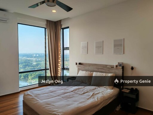 3 Bedrooms Apartment at Marina Residence Bayu Puteri for Rent