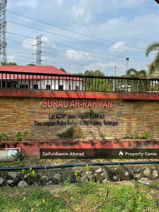 Spacious Corner Lot Semi-Detached Home in Bangi