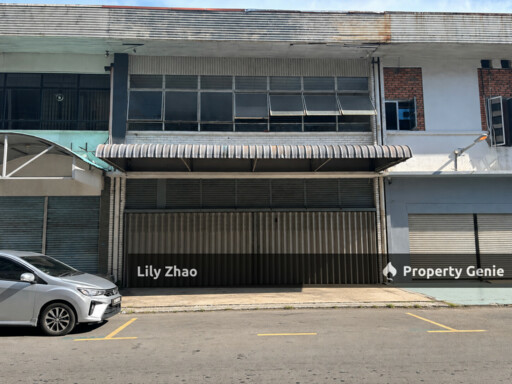 Warehouse / Showroom / Office, 6,400 sq ft Light Industrial 2-Storey Shop Lot📍Sadong Jaya, KK City Centre