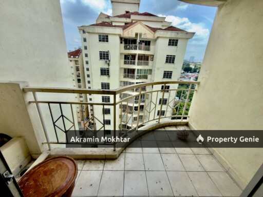 End Unit, Renovated & 1 Parking | Zamrud Apartment, Jalan Klang Lama Kuala Lumpur