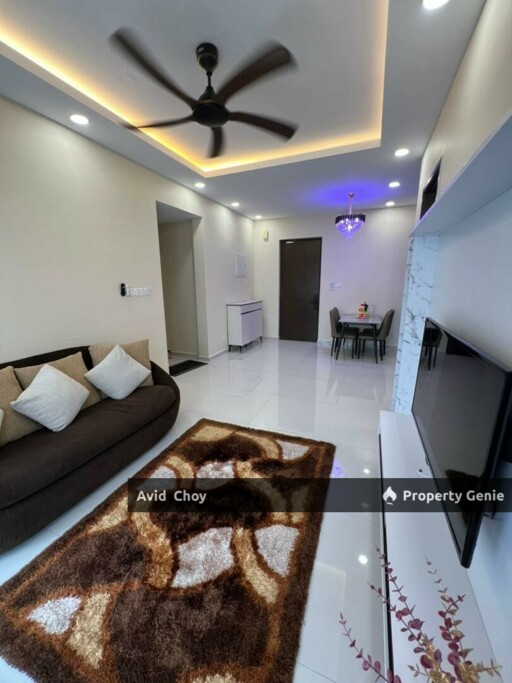 Central Park, 2 Bedrooms (Fully Furnished and Fully Renovated)