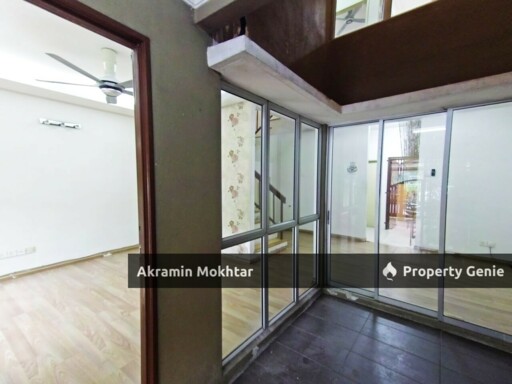 Freehold, Facing Play Ground & Renovated | 2 Storey Terrace House, Taman Pinggiran USJ 2, Subang Jaya