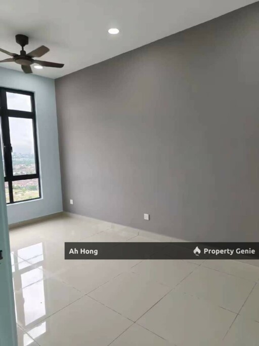 Skudai / Ksl Bukit Gemilang / 3bedroom / Partially Furnished