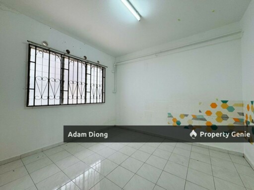Taman Cempaka Flat @ Tampoi