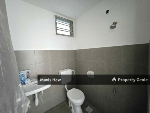 For Rent, Adda Height Townhouse, 1 Carpark, Partial Furnished