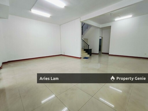 Big Size Double Storey Terrace House @ Kempas Utama /Near Setia Tropika /Impian Emas