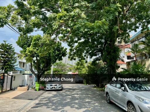 Bungalow in Taman Desa with Private Lift – For Sale