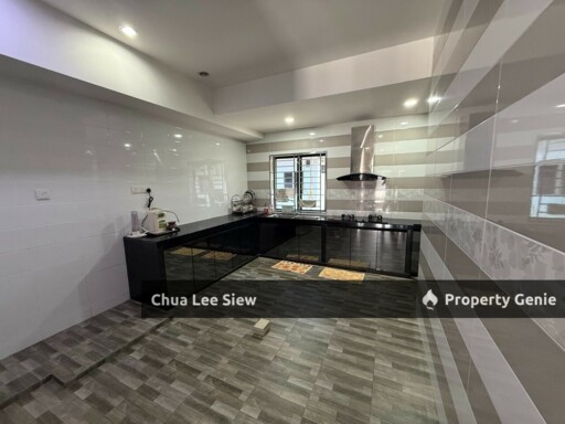 🏡 FOR SALE – 𝑭𝒖𝒍𝒍𝒚 𝑹𝒆𝒏𝒐𝒗𝒂𝒕𝒆𝒅 𝑫𝒐𝒖𝒃𝒍𝒆 𝑺𝒕𝒐𝒓𝒆𝒚 𝑻𝒆𝒓𝒓𝒂𝒄𝒆 𝑯𝒐𝒖𝒔𝒆 @ Bandar Putra Kulai, Johor