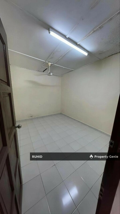 House For Sale Taman Dahlia Tampoi | 3R2B | Renovated