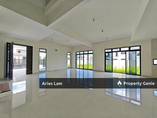 Danga Sutera @ Semi-D House Corner Lot / Skudai