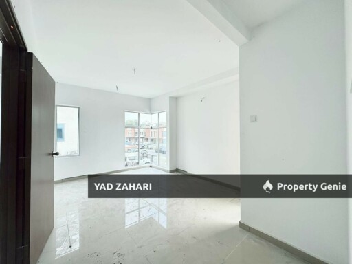 Taman Seri Pagi, Shah Alam | 2-Storey Semi-D 4 Bedrooms | RM738K - Brand New, Good Environment & Renovated Extended