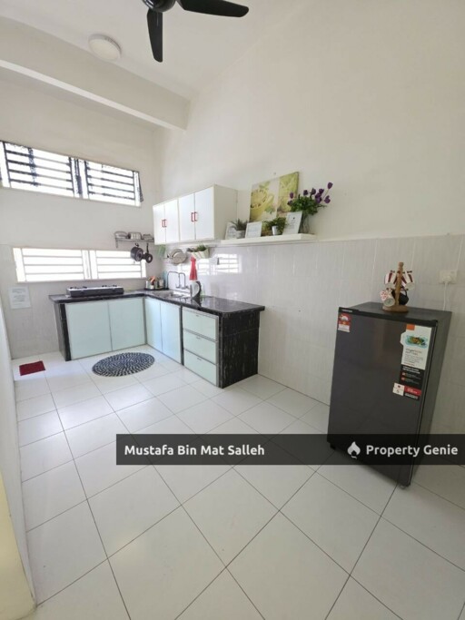 Double Storey Terrace @ Bandar Puteri Jaya, 1399 sqft Freehold