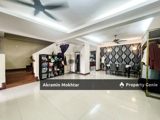 FREEHOLD, RENOVATED & PARTIALLY FURNISHED | 2 Storey House Taman Prima Saujana Kajang Selangor