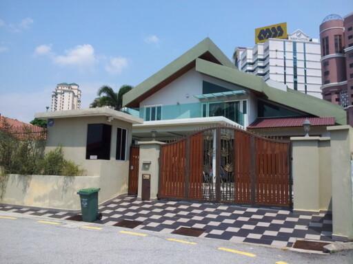 Taman Kaya 1