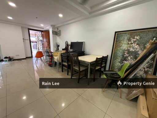 Freehold / Fully Extended / 3 Storey Terrace for Sale / Intermediate Lot / Near Pavilion Bukit Jalil /24Hrs Security with Gated & Guarded