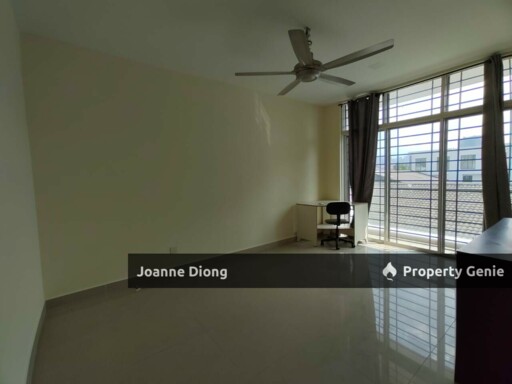 Bandar Utama Town House