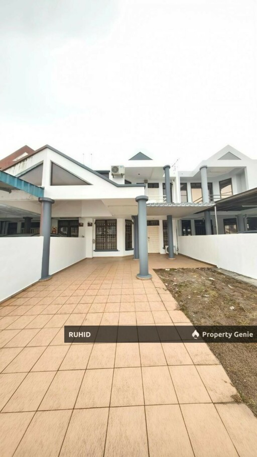 Gated & Guarded - JALAN SAGA, TAMAN DESA CEMERLANG DOUBLE STOREY TERRACE HOUSE