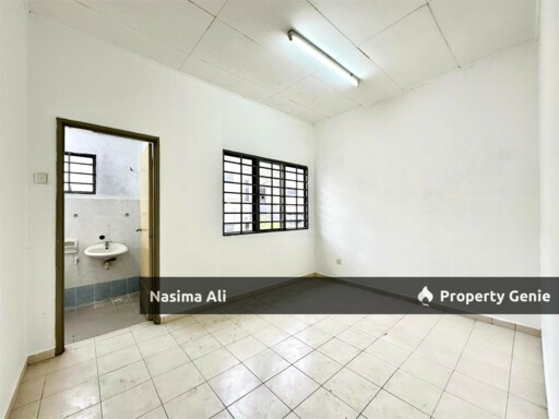 Double Storey Sungai Buloh Country Resort (SBCR) Saujana Utama