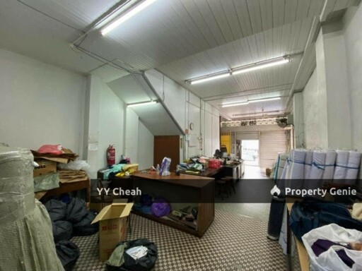 Ipoh Town 二奶巷 2 storey End Lot Shop for sale 20x100 For Sale, freehold