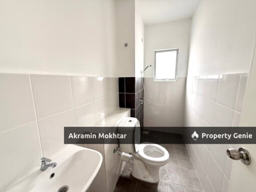 Freehold & New | Double Storey Terrace, Iringan Bayu (Aury), Seremban