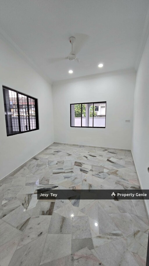 Taman Sri Putri / Skudai House For Sales