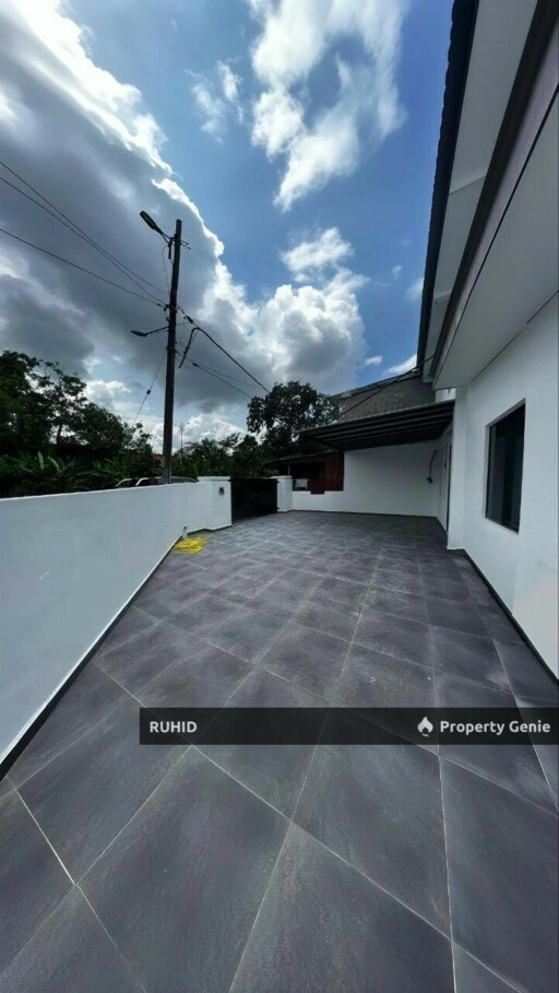 Double Storey Low Cost Corner Lot, Bandar Baru Permas Jaya, Masai